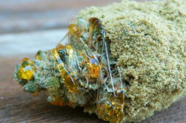 Moon Rock – co to jest i jak palić księżycową skałę?